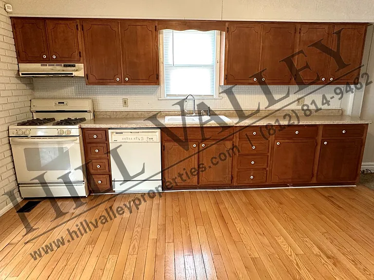 127 Blakely Ave — Photo 9