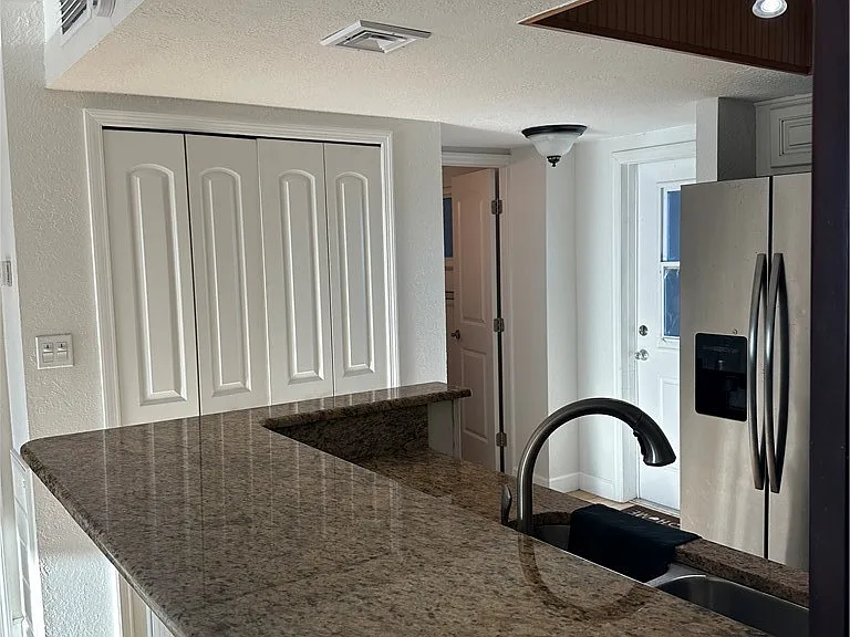 2131 Lakeview Dr #1106 — Photo 11
