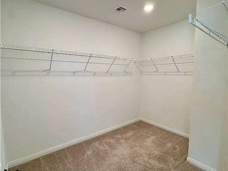2602 Cava Tirreni St — Photo 16