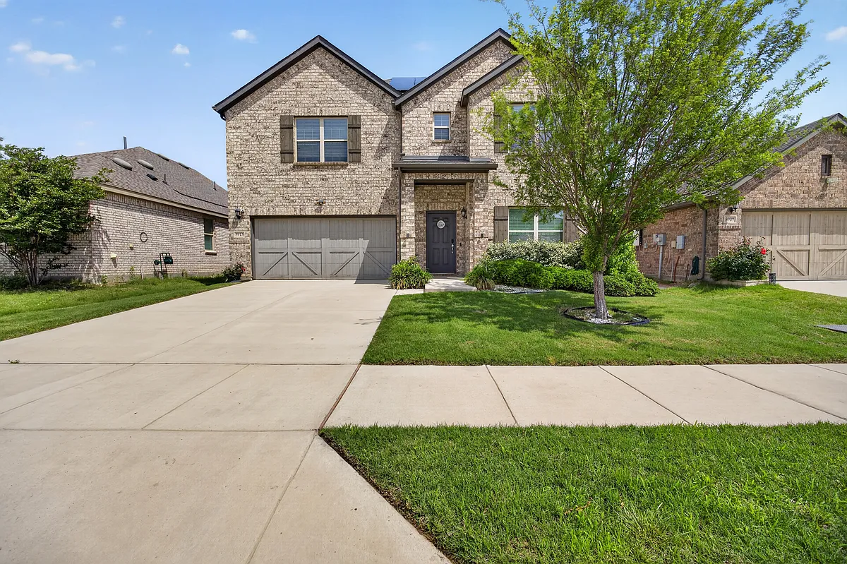 Building Photo - 5913 Pensby Dr