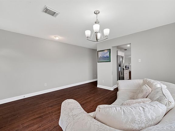 4th image of 19331 Mission Cove Ln