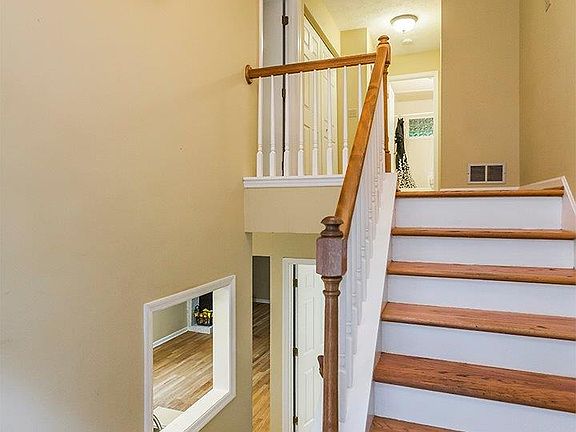3rd image of 3623 Leisure Creek Ct