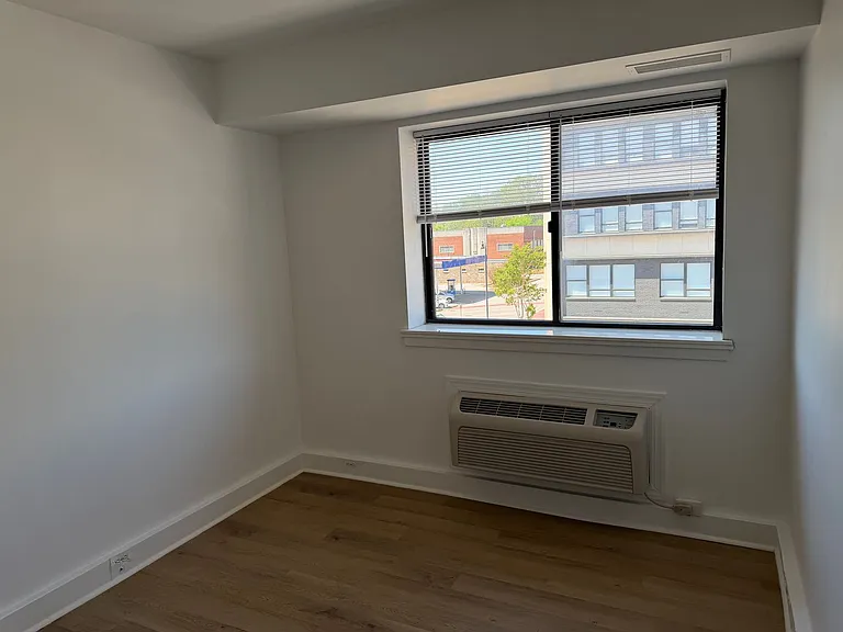 Park Place Apartments — Photo 28
