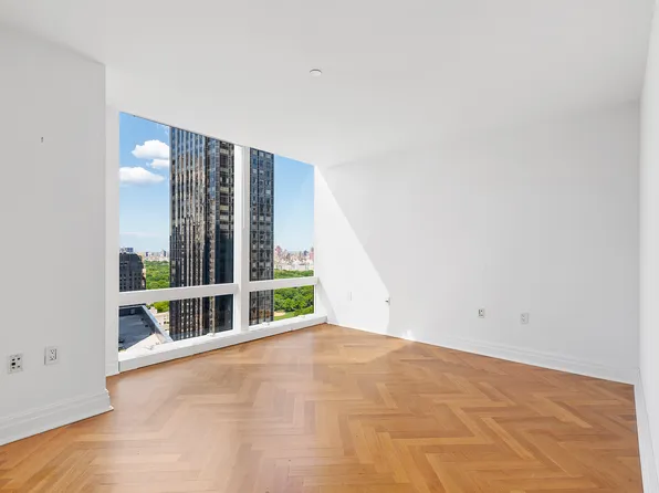 25 Columbus Circle image 1 of 13