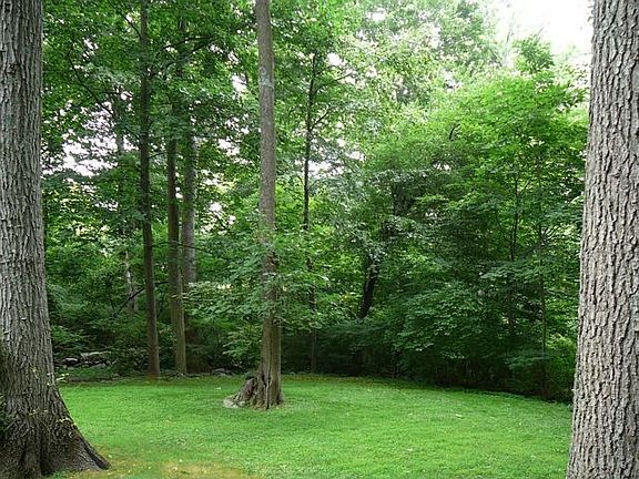 1.67 Acres abutting land preserve.
