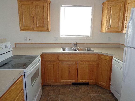 5th image of 240 W Anderson St APT 1