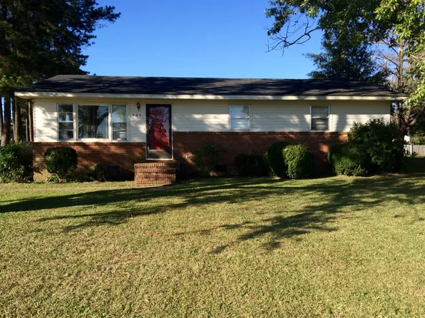 404 W A St, Erwin, NC 28339