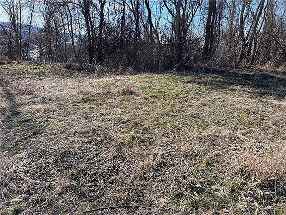 5th image of 5 Tuscany Ln S