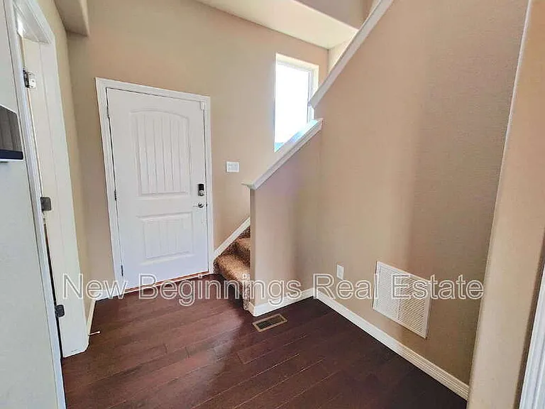 6134 Meadowbank Ln — Photo 10