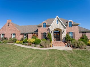 220 Madison St #1536, Huntsville, AR 72740