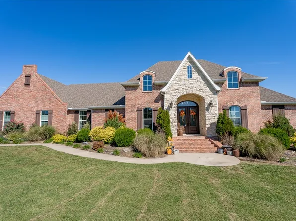 220 Madison St #1536, Huntsville, AR 72740