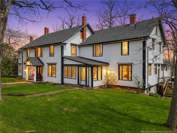 74 Front St, Gagetown, NB E5M 1A1