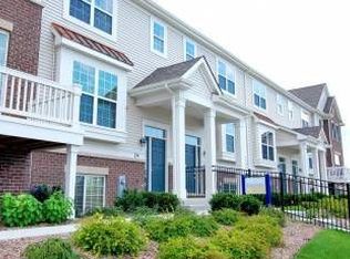 1882 Potomac Ct #42, Wheeling, IL 60090