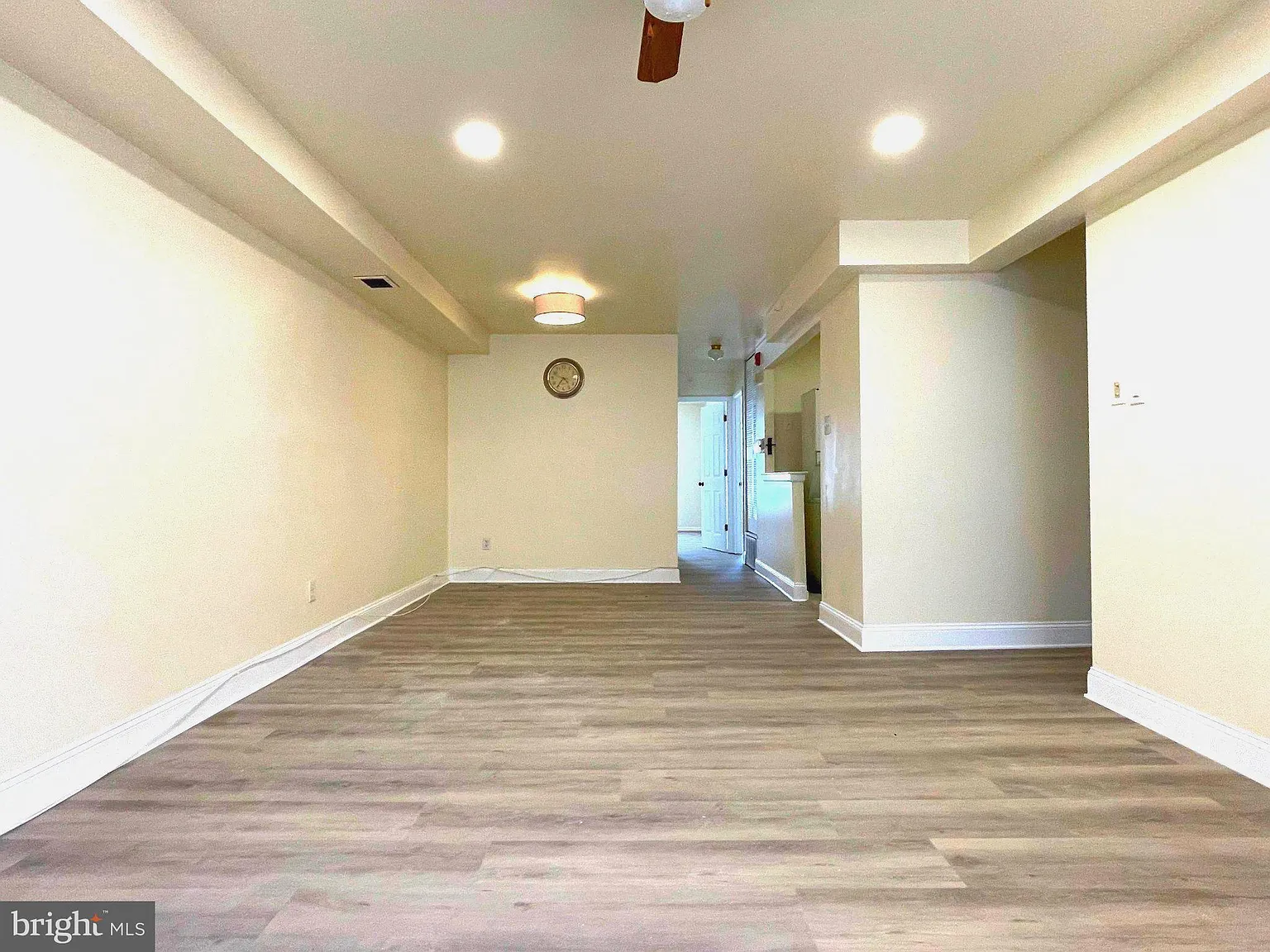 2 bed, 1.0 bath, 800 sqft, $1,600 — Photo 4