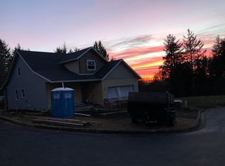 1750 Wayfarer Ln, Tillamook, OR 97141