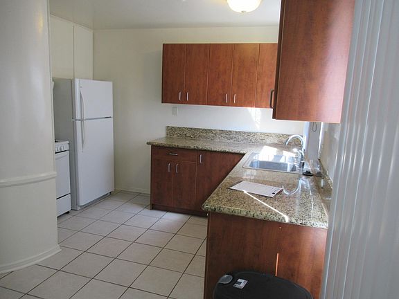 2nd image of 11145 Camarillo St #45-1/4