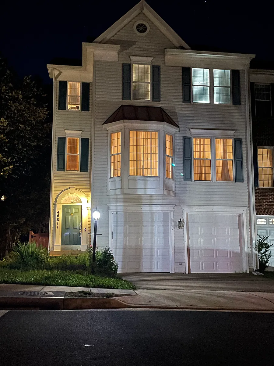 Building Photo - 46811 Keswick Sq