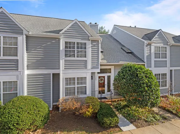 1265 Maple View Dr, Charlottesville, VA 22902
