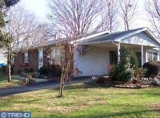 203 Castello Ave, Hatboro, PA 19040