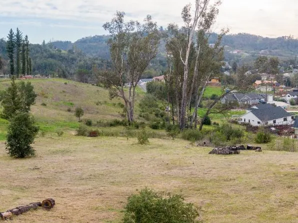 5379 Wilshire Drive, Santa Rosa, CA 95404