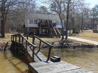 1952 White Rd, Camden, SC 29020