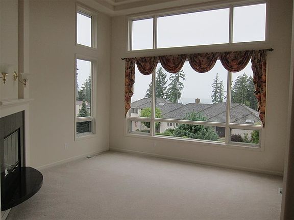 3rd image of 15815 SE 45th St