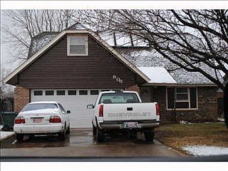 5th image of 909 Teakwood Ave