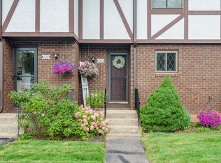 111 Cedar Hollow Dr, Rocky Hill, CT 06067