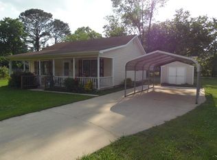 63 Seminole Rd, Cartersville, GA 30121