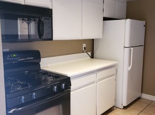 332 N Crenshaw Rd, Visalia, CA 93291