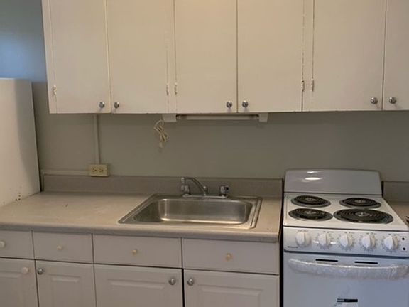 4th image of 1655 Kewalo St APT D