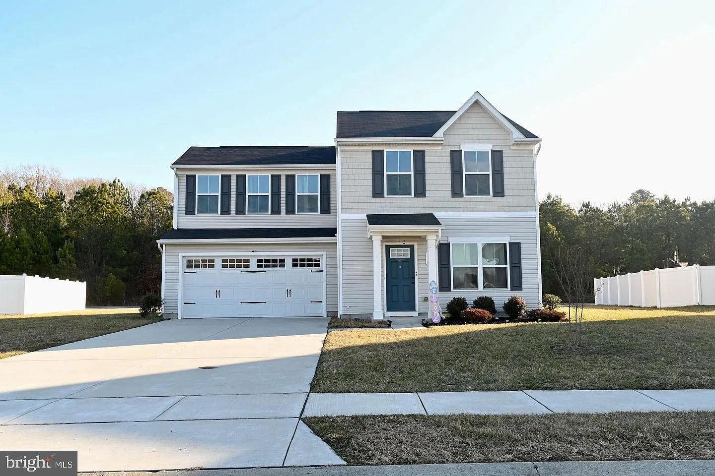 3 bed, 2.5 bath, 1440 sqft, $2,000 — Photo 2