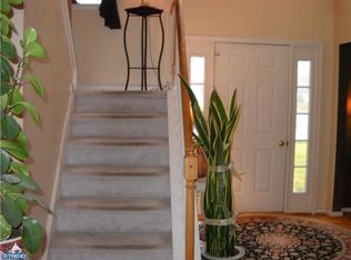 15 Firethorn Ln, Sicklerville, NJ 08081