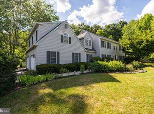 2850 W Fox Chase Cir, Doylestown, PA 18902
