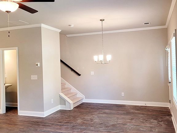 4th image of 4391 Fulson Dr