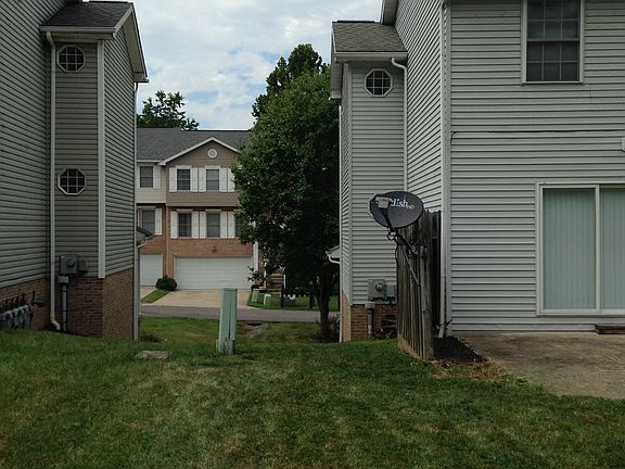 3rd image of Ashton Place #926