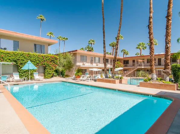 2290 S Palm Canyon Dr Unit 9, Palm Springs, CA 92264