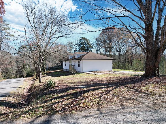 3rd image of 247 Jacobs Rd