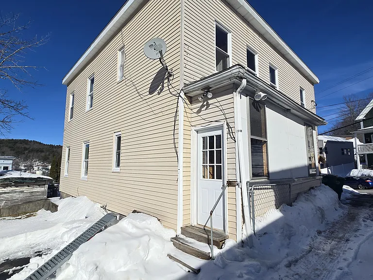 29 Beech St #1 — Photo 16