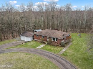 112 Spring Hill Rd, Moscow, PA 18444