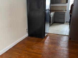 2754 E Maple Rd, Troy, MI 48083