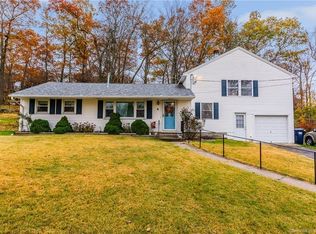 6 Charles Rd, Seymour, CT 06483