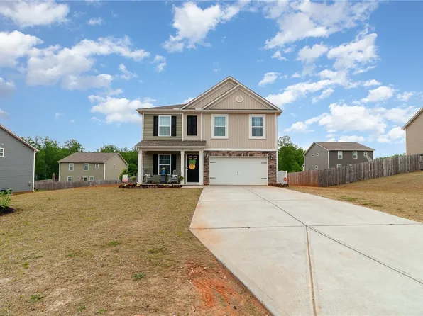 148 Sunny Point Loop, Central, SC 29630