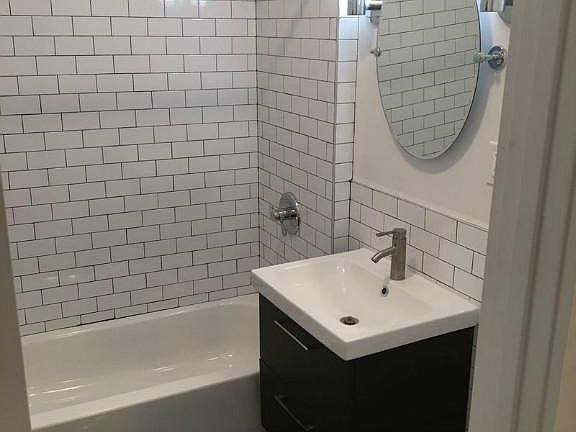 3rd image of 241 E 73rd St APT 3