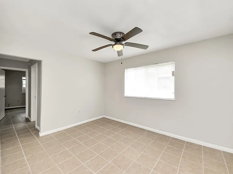 3910 Hoffman St #3 — Photo 8
