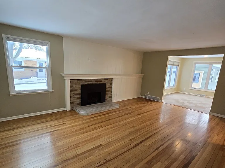 60 E 26th St — Photo 5