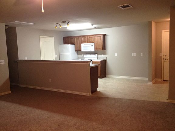 Livingroom & Kitchen