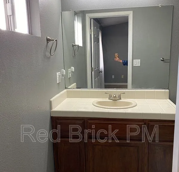 1134 Partridge Dr — Photo 15