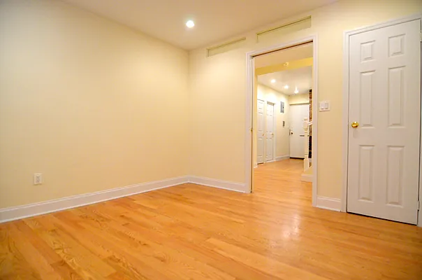 Rented by MNS | media 35