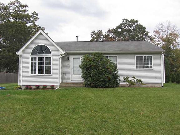 2nd image of 79 Peaked Rock Rd